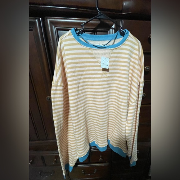 NWT- Free people size L striped sweatshirt - Picture 5 of 9